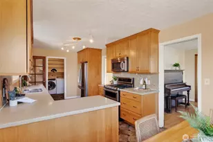 1119 Longview Ave, Anacortes, WA 98221 - Photo 14