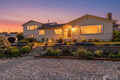 1119 Longview Avenue, Anacortes, WA 98221 - Photo 2