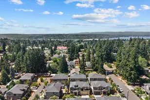 3527 NE 7th St, Renton, WA 98056 - Photo 32