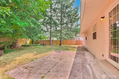 21815 6th Avenue W, Bothell, WA 98021 - Photo 20