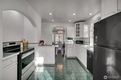 7656 Pacific Avenue, Tacoma, WA 98408 - Photo 14