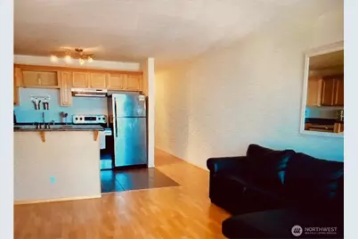 210 Broadway #6, Tacoma, WA 98402 - Photo 6