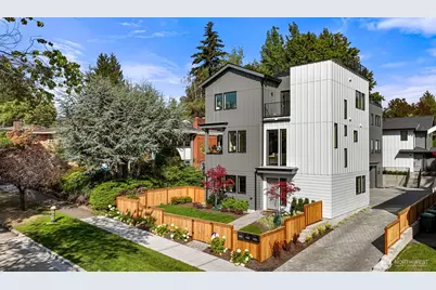 6026 41st Avenue NE, Seattle, WA 98115 - Photo 2