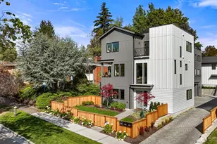 6026 41st Ave NE, Seattle, WA 98115 - Photo 2