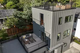 6028 41st Ave NE, Seattle, WA 98115 - Photo 2