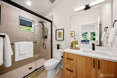 6030 41st Avenue NE, Seattle, WA 98115 - Photo 16