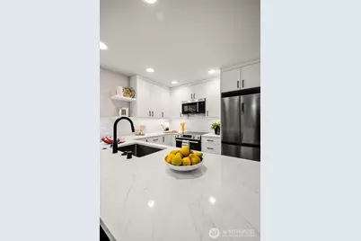 6030 41st Avenue NE, Seattle, WA 98115 - Photo 6