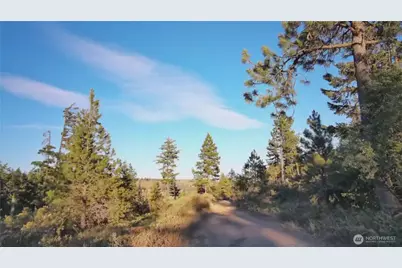 8440 Upper Peoh Point Rd, Cle Elum, WA 98922 - Photo 4