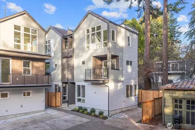 10744 Interlake Avenue N, Seattle, WA 98133 - Photo 1