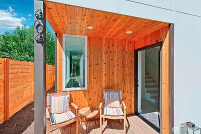 404 N 127th Street, Seattle, WA 98133 - Photo 4