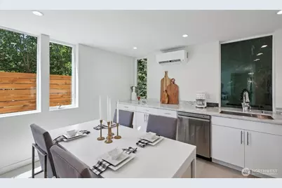 404 N 127th Street, Seattle, WA 98133 - Photo 16