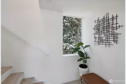 404 N 127th Street, Seattle, WA 98133 - Photo 18