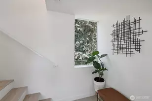 404 N 127th St, Seattle, WA 98133 - Photo 18