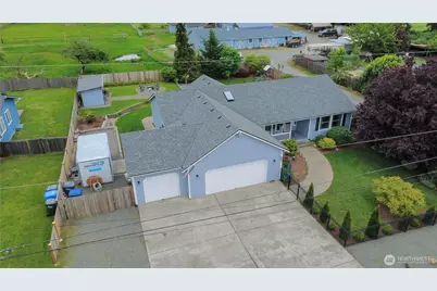 10909 Vickery Avenue E, Tacoma, WA 98446 - Photo 32