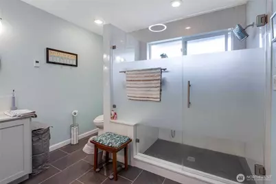 10909 Vickery Avenue E, Tacoma, WA 98446 - Photo 20