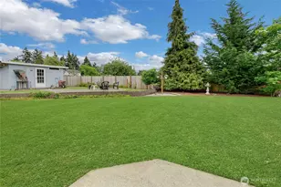 10909 Vickery Ave E, Tacoma, WA 98446 - Photo 26