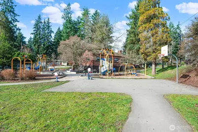 10303 20th Avenue NE, Seattle, WA 98125 - Photo 34