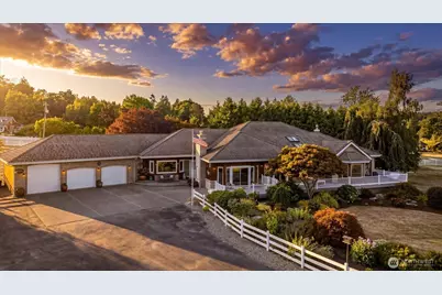 1967 Hillvista Place, Freeland, WA 98249 - Photo 2