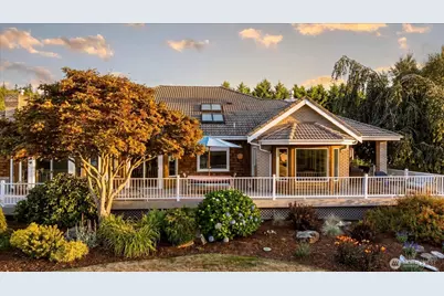 1967 Hillvista Place, Freeland, WA 98249 - Photo 4