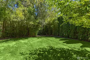 8960 NE Day Rd, Bainbridge Island, WA 98110 - Photo 28