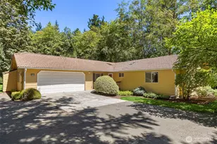 8960 NE Day Rd, Bainbridge Island, WA 98110 - Photo 2