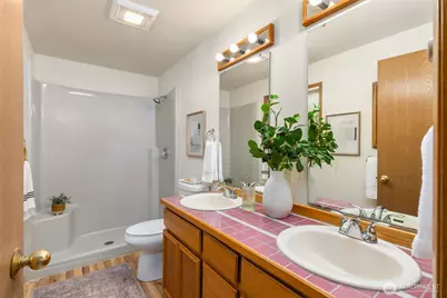 8960 NE Day Road, Bainbridge Island, WA 98110 - Photo 16