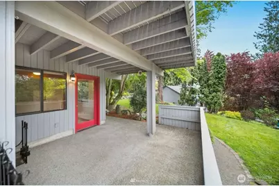 739 NE Woods Court, Bremerton, WA 98311 - Photo 4
