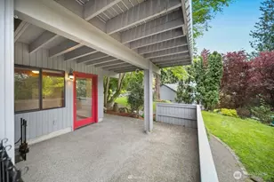 739 NE Woods Ct, Bremerton, WA 98311 - Photo 4