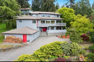 739 NE Woods Ct, Bremerton, WA 98311 - Photo 1