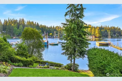 8300 NE Hidden Cove Road, Bainbridge Island, WA 98110 - Photo 20