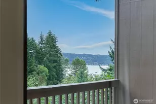 104 168th Ave NE, Bellevue, WA 98008 - Photo 12