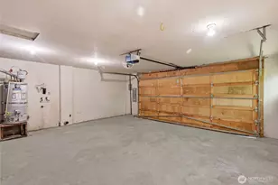 104 168th Ave NE, Bellevue, WA 98008 - Photo 36