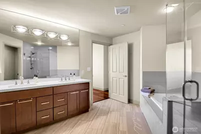 2319 1st Avenue #306, Seattle, WA 98121 - Photo 14