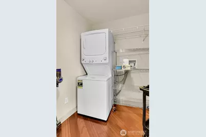 2319 1st Avenue #306, Seattle, WA 98121 - Photo 16