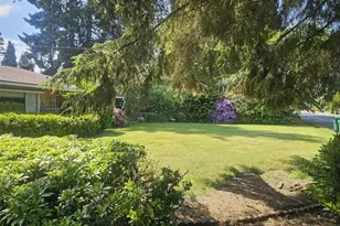 6933 51st Ave NE, Marysville, WA 98270 - Photo 2
