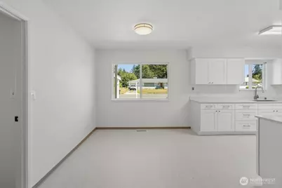 1542 Roland Avenue, Port Orchard, WA 98366 - Photo 10