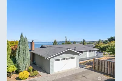 8102 E Seaview Drive, Port Orchard, WA 98366 - Photo 2