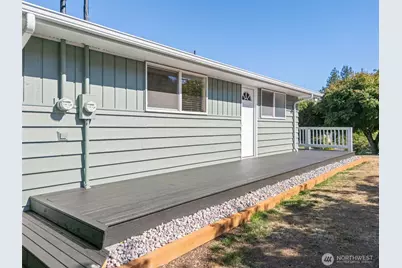 8102 E Seaview Drive, Port Orchard, WA 98366 - Photo 34