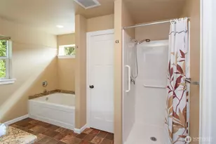121 Broadmoor St, Sequim, WA 98382 - Photo 16