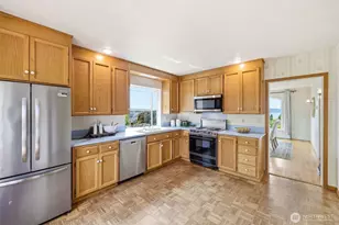 1209 S Sunset Dr, Tacoma, WA 98465 - Photo 16