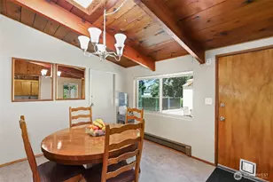 10013 Barnes Ln S, Tacoma, WA 98444 - Photo 12