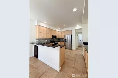 4611 NE 5th Place, Renton, WA 98059 - Photo 16