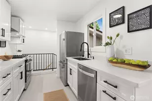 3235 W Viewmont Wy W, Seattle, WA 98199 - Photo 8