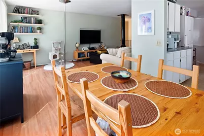 10606 Roosevelt Way NE, Seattle, WA 98125 - Photo 12