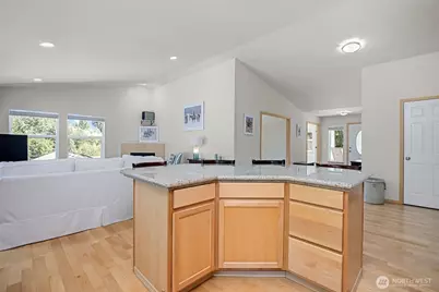 7977 E Clam Bay Court, Port Orchard, WA 98366 - Photo 8