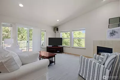 7977 E Clam Bay Court, Port Orchard, WA 98366 - Photo 2