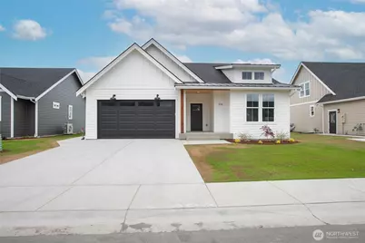 316 W 3rd Street, Everson, WA 98247 - Photo 1