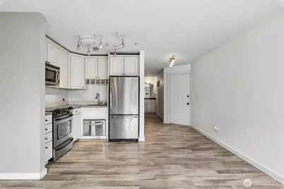 511 E Roy St #213, Seattle, WA 98102 - Photo 18