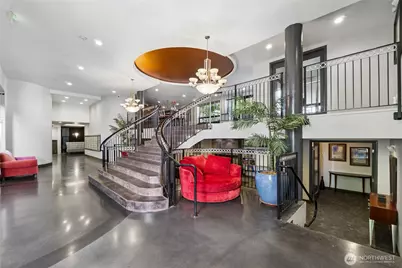323 Queen Anne Avenue N #711, Seattle, WA 98109 - Photo 4