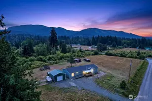 62 Hoffman Rd, Port Angeles, WA 98363 - Photo 2